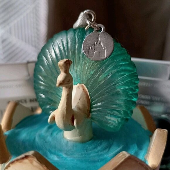 DISNEY STORE PARKS Jasmine ALADDIN Sketchbook Ornament 2020 - Picture 4 of 6